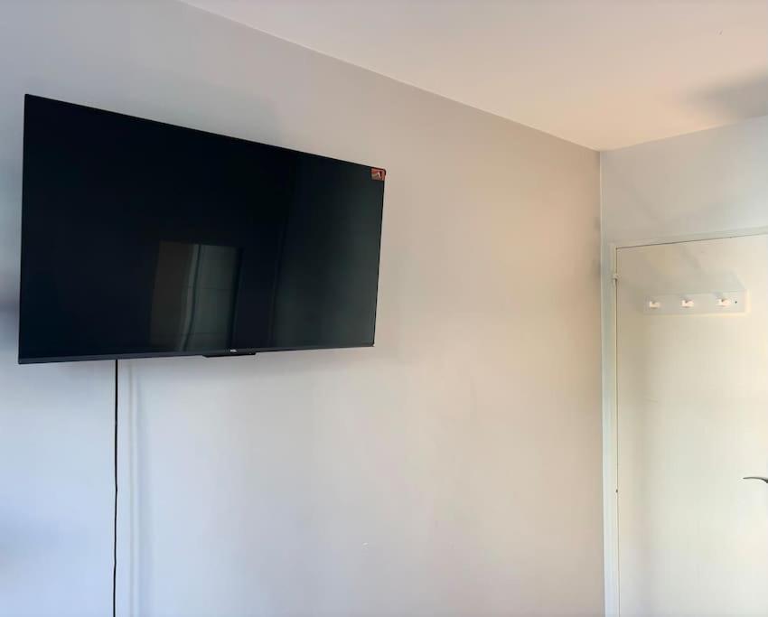 Appartement Confort Avec Balcon - Champigny Εξωτερικό φωτογραφία
