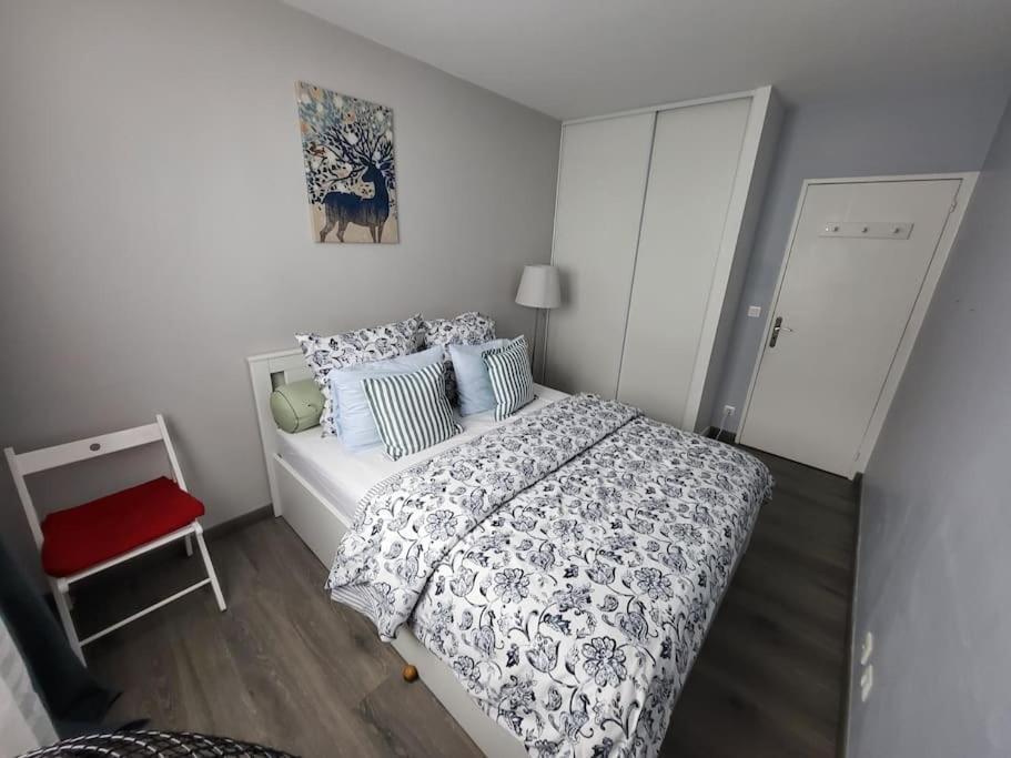 Appartement Confort Avec Balcon - Champigny Εξωτερικό φωτογραφία